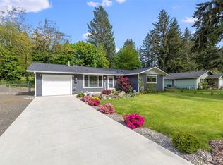 1950 Hillwood Ln SE, Pt Orchard, WA 98367