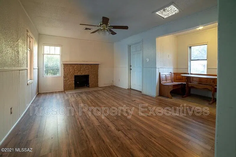 2 bed, 1.5 bath, 950 sqft, $1,150 — Photo 1