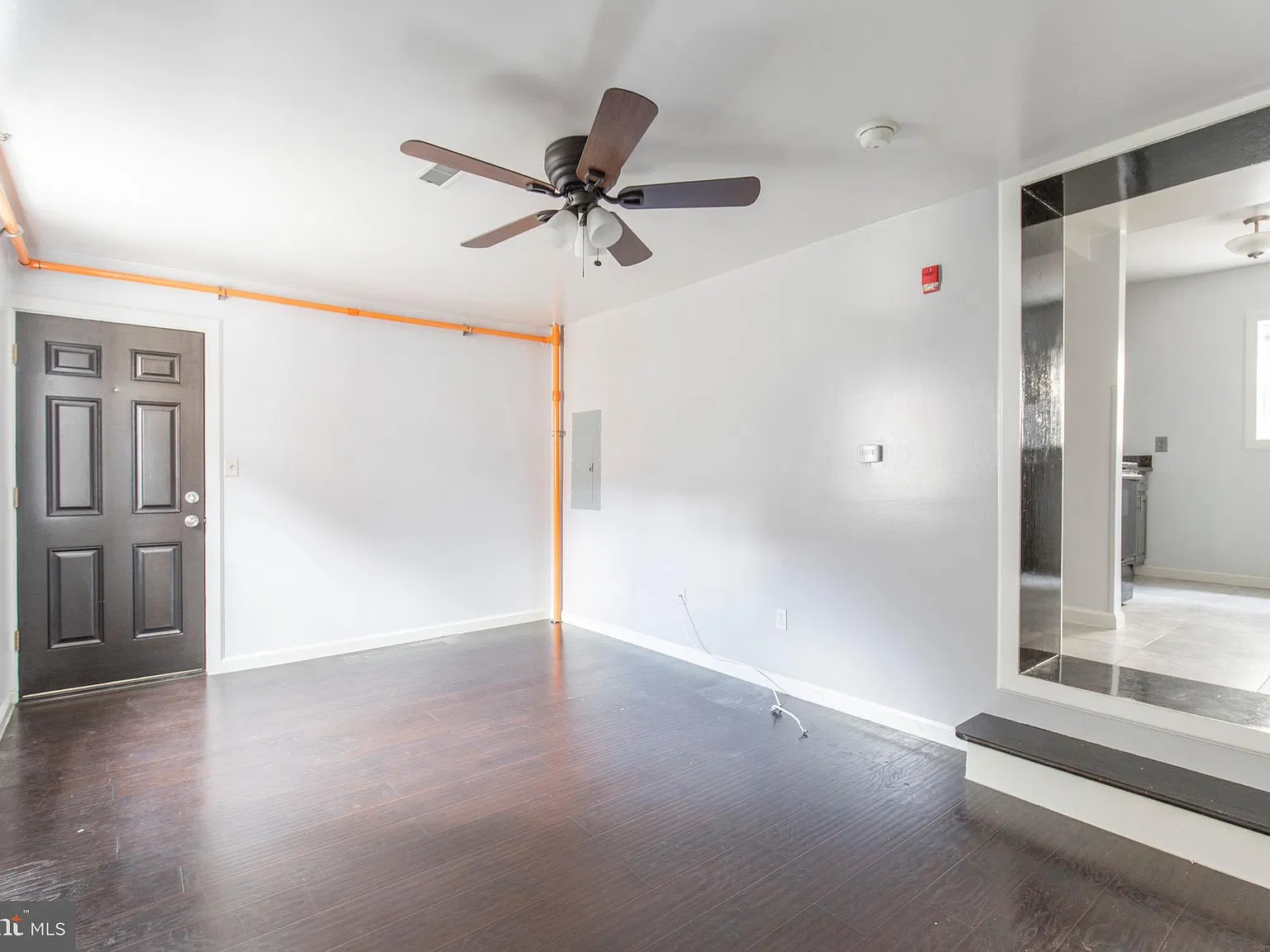 2 bed, 1.0 bath, 700 sqft, $1,400 — Photo 4