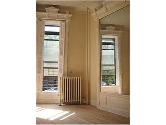 Rented by Douglas Elliman | media 26