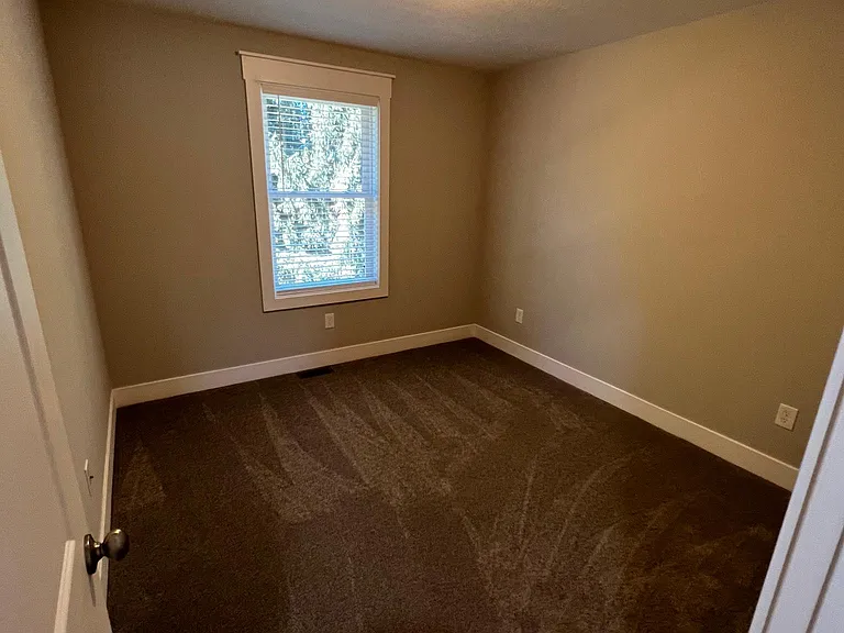 1750 Chief Okemos Cir — Photo 18