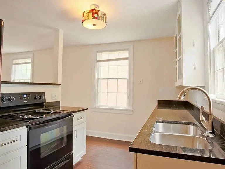 506 14th St NW — Photo 3
