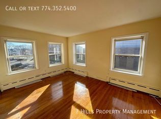 8 Lake St APT 3, Webster, MA 01570