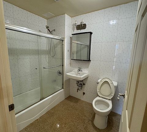 2nd image of 90-34 171st St #5B