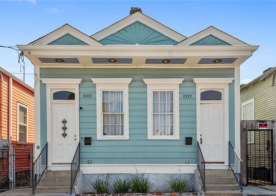 1st image of 2219 Saint Andrew St #21