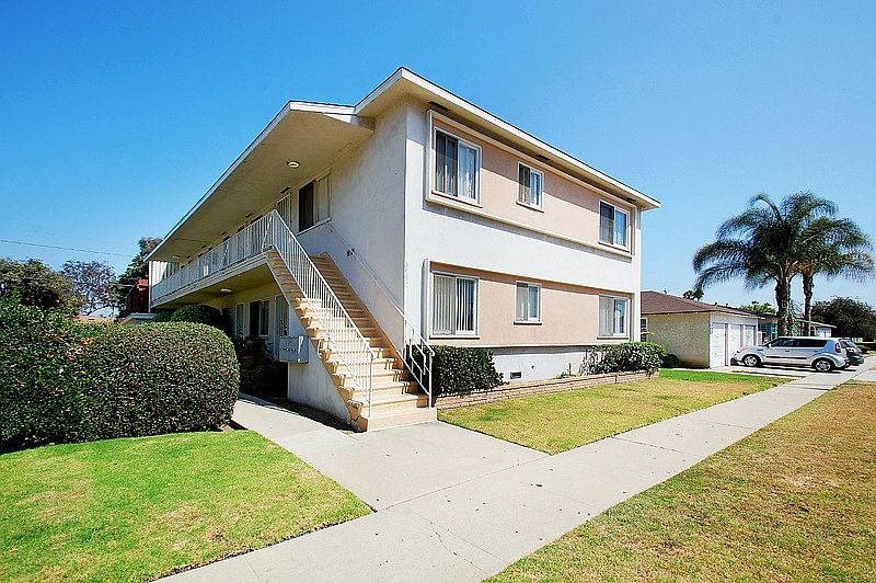 2nd image of 3932 Sawtelle Blvd APT 4