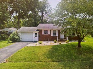 414 W 4th St, Trenton, IL