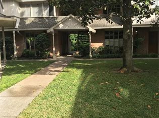 605 S Ripple Creek Dr, Houston, TX 77057