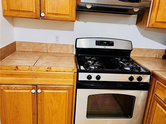 5th image of 4556 Chantilly Dr