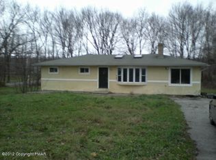 T 535 Shine Hill Rd, Henryville, PA 18332
