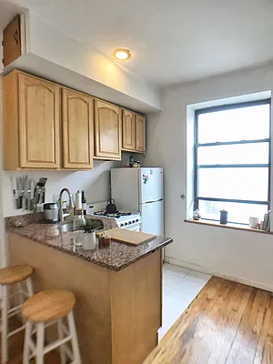 Rented by Union Square Property Management | media 7