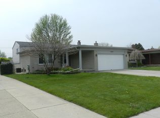 13834 Riverwood Dr, Sterling Heights, MI 48312