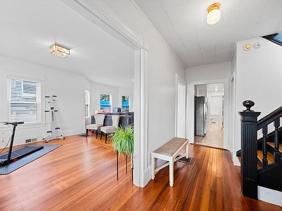 2nd image of 275 Broadway St