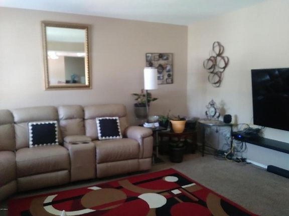 2nd image of 3217 E El Moro Cir