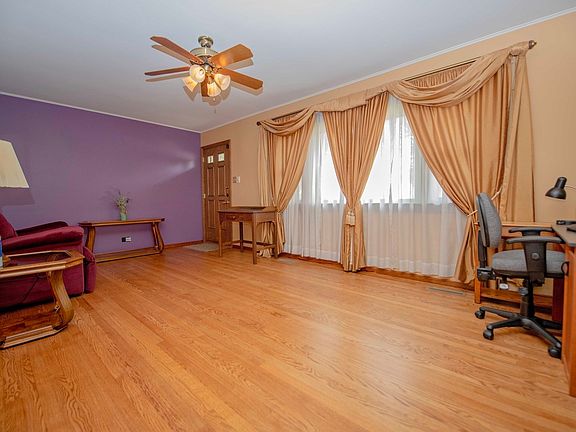 5th image of 3000 Pearl Ave