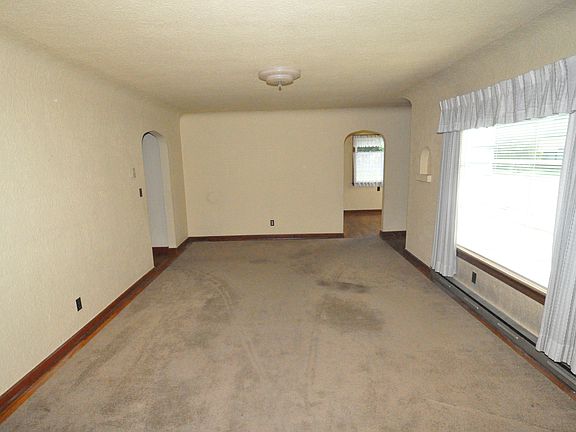 2nd image of 11702 8th Avenue Ct S