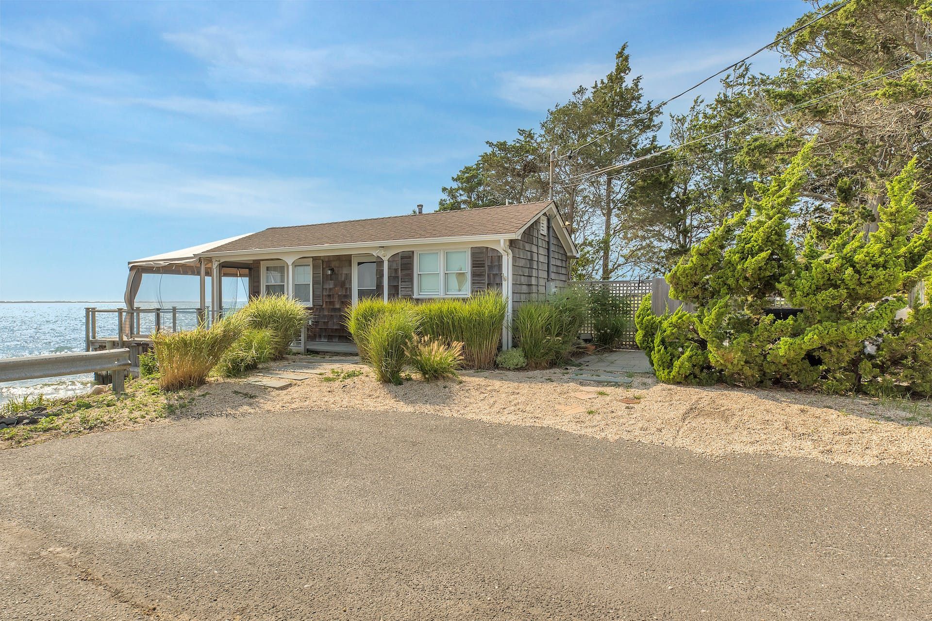 30 East Rampasture Rd, Hampton Bays, NY 11946 Out East