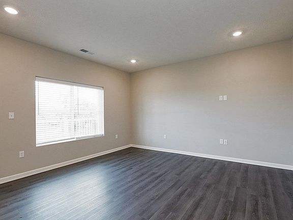 2nd image of 2940 S Coddington Ave #2X1