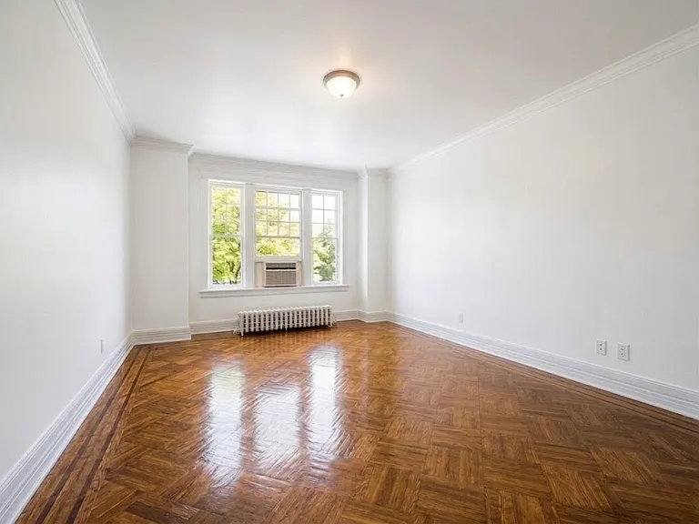 320 Quail St — Photo 5