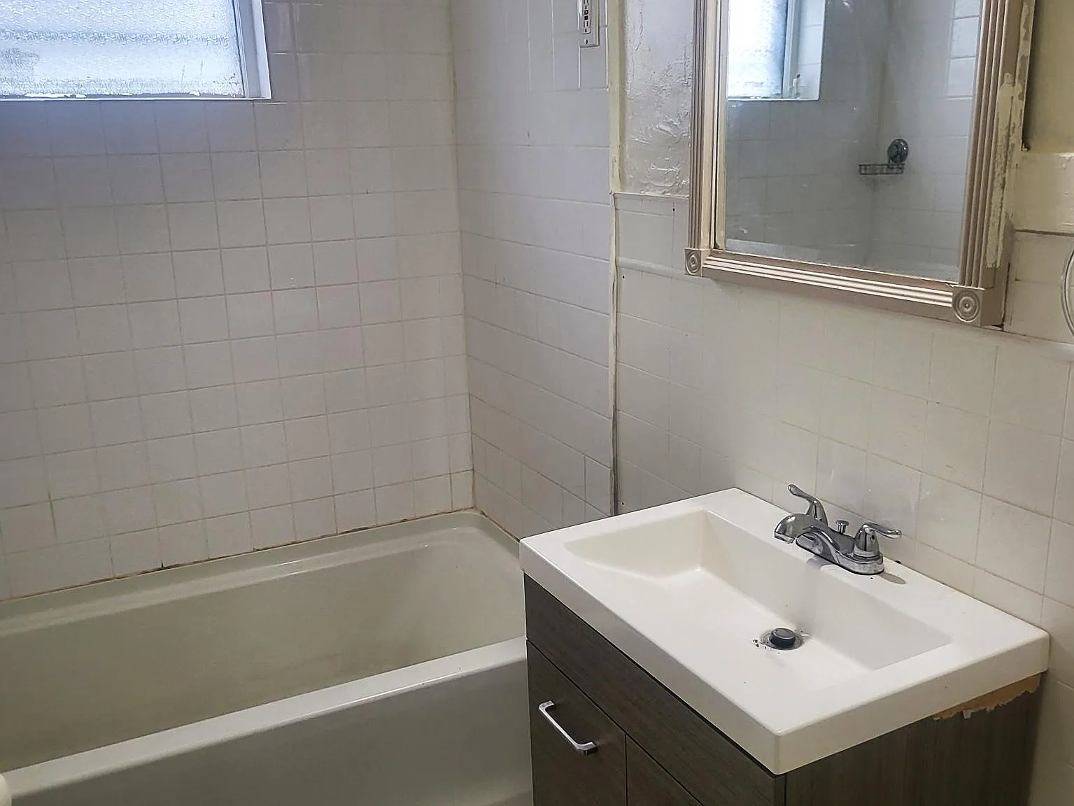 3 bed, $1,000 — Photo 3