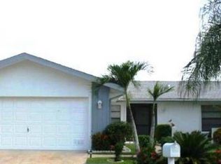 9758 Foxglove Cir, Fort Myers, FL 33919