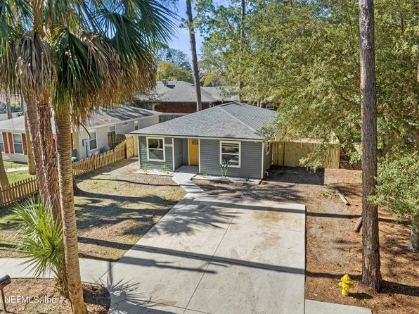 1690 JORDAN Street, Atlantic Beach, FL 32233