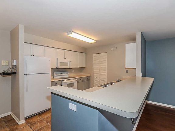 5th image of 786 N Gary Ave Unit 107