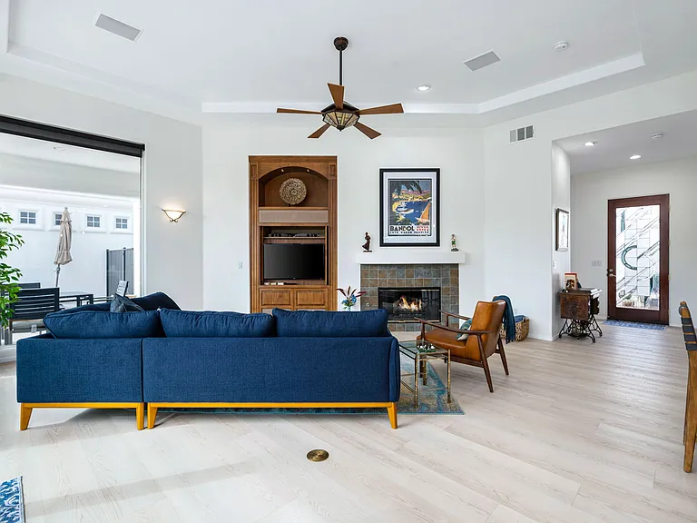 79215 Mandarina — Photo 14