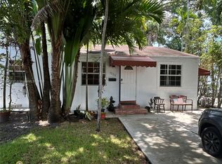 5220 SW 5th St, Miami, FL 33134