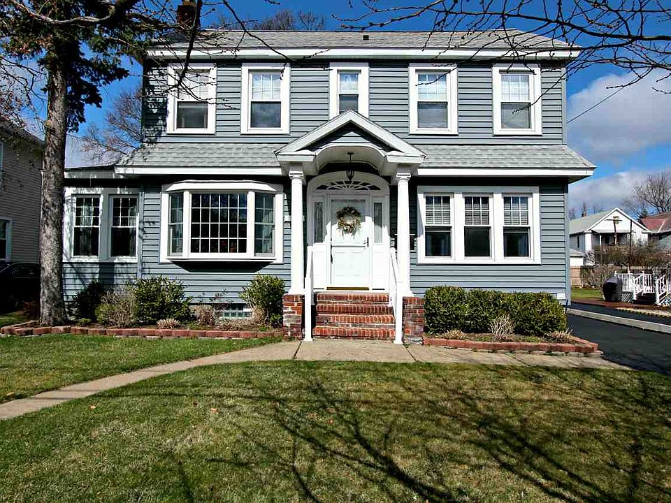 1st image of 1125 Earl Ave