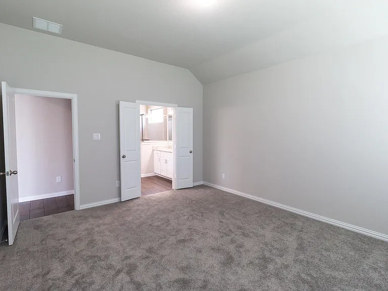 507 Reatta Dr — Photo 19