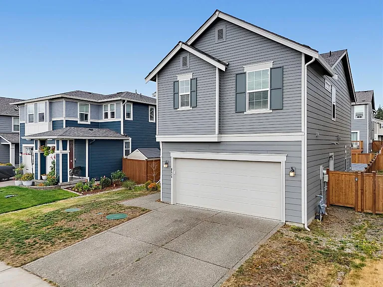 831 Burwood St SE — Photo 44