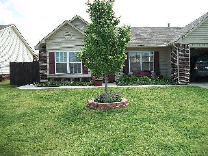 Front yard in 2009ish