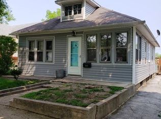 3217 Peoria St, Steger, IL 60475