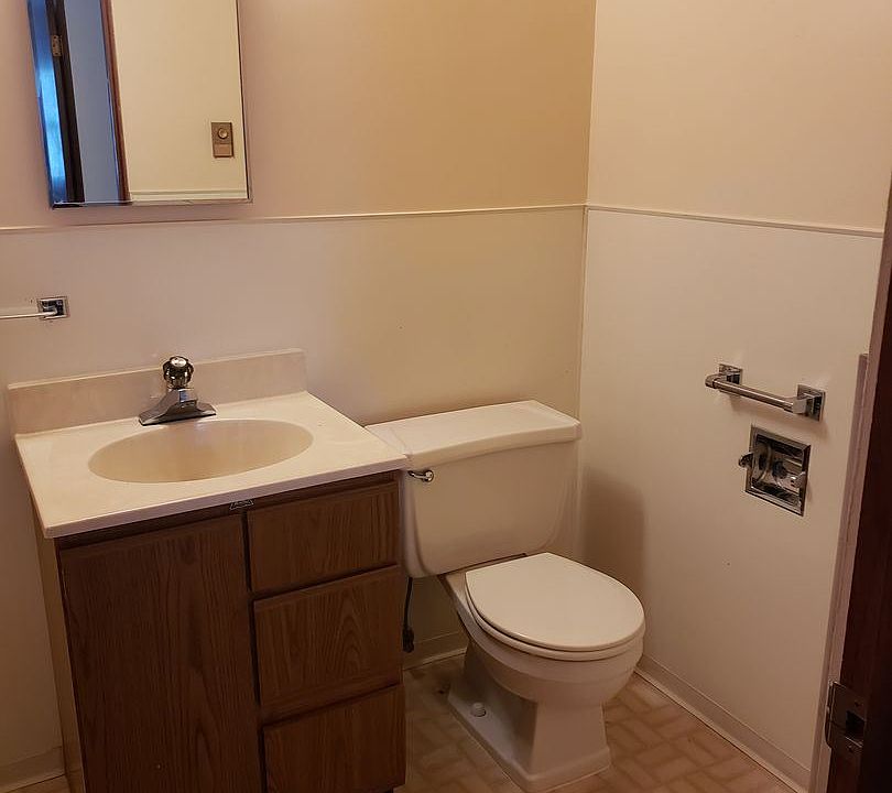 G1306 1306 Dr Jamestown ND Zillow
