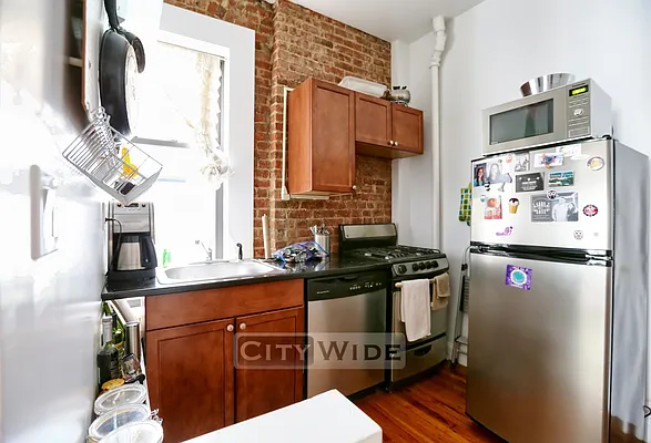 Rented by City Wide Apartments | media 11