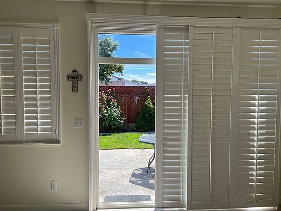 2nd image of 4028 Eastport Dr