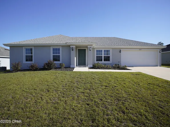 2209 Chase St, Chipley, FL 32428