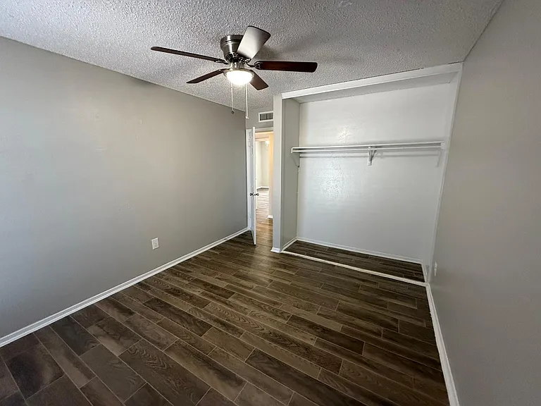 Maxton West Apartment Homes — Photo 106