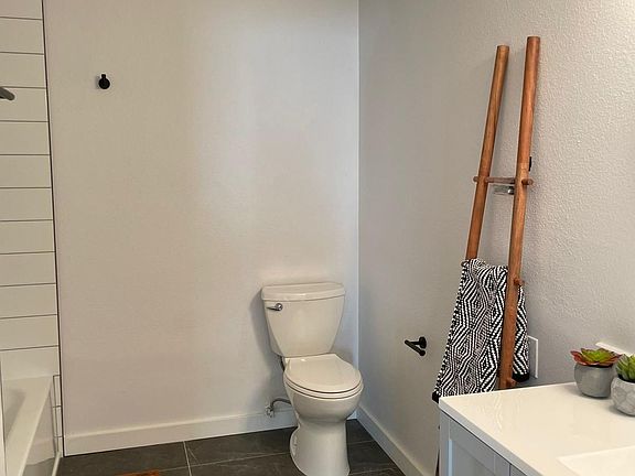 4th image of 4215 S 66th St APT 202