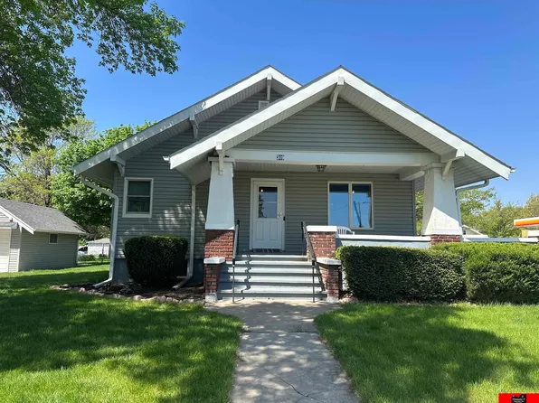 309 Pine St, Snyder, NE 68664