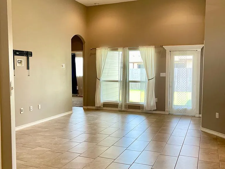 7149 Lake Placid Dr — Photo 8