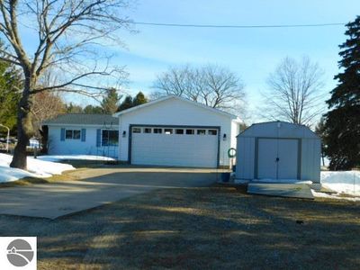 4960 Pine Dr NE, Kalkaska, MI, 49646