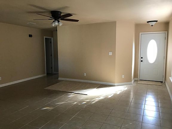2nd image of 2713 Sabal Palm Dr