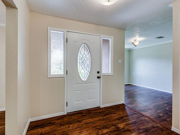 3rd image of 11526 Fawngrove Dr