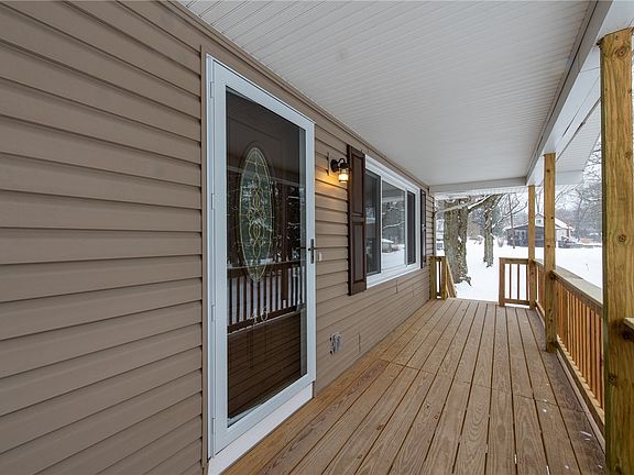 3rd image of 46 Alice Ln