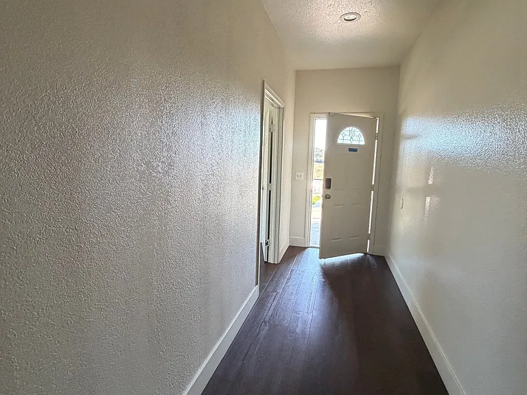 4667 Chamber St — Photo 5