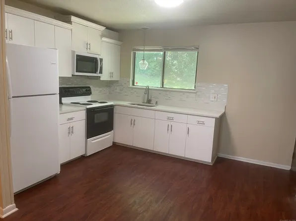 31 Kay Lane APT C, Waterbury, CT 06708