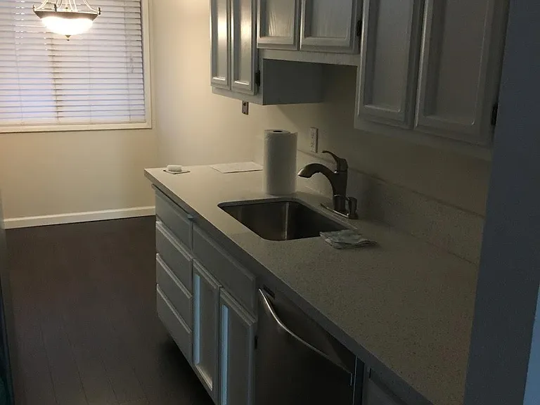 5602 SW Riverside Ln #5 — Photo 8