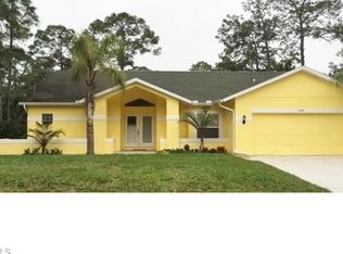 8049 Rolling Cir, Labelle, FL 33935